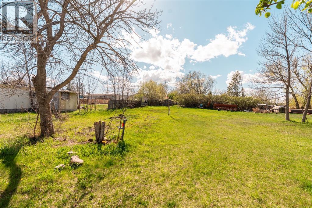 837 2 Street E, Cardston, Alberta  T0K 0K0 - Photo 16 - A2310459