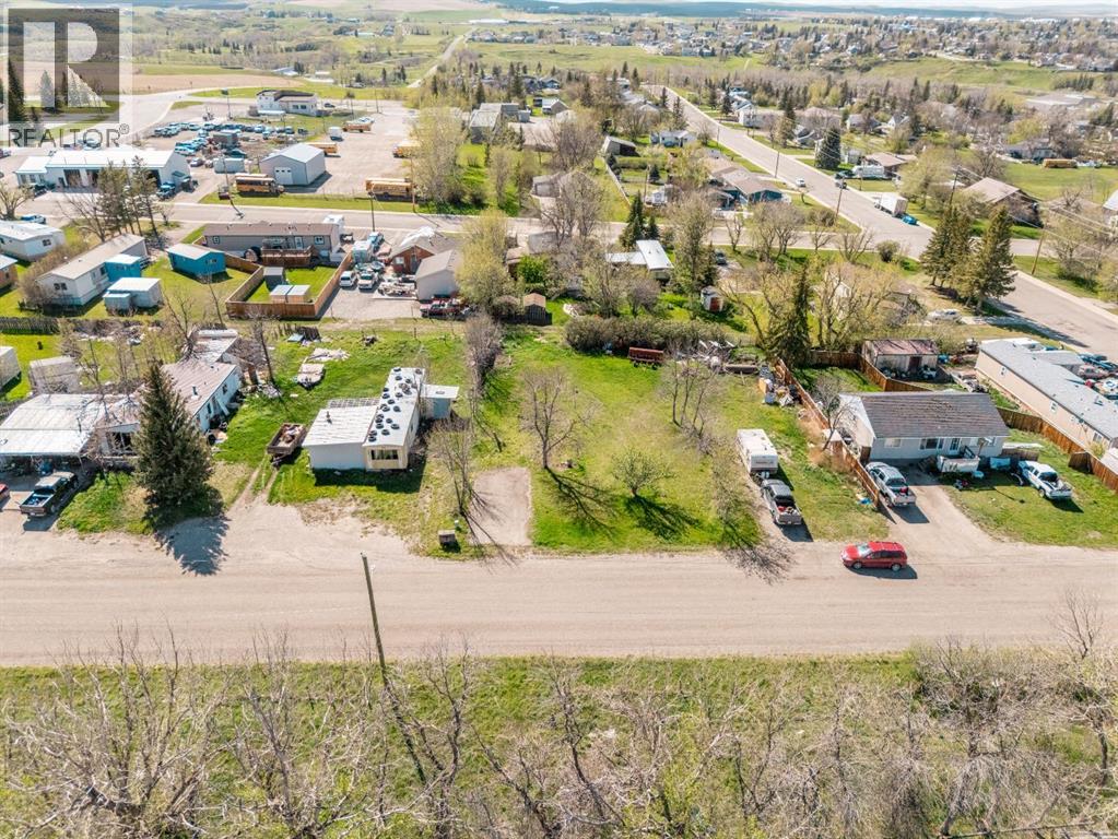 837 2 Street E, Cardston, Alberta  T0K 0K0 - Photo 8 - A2310459