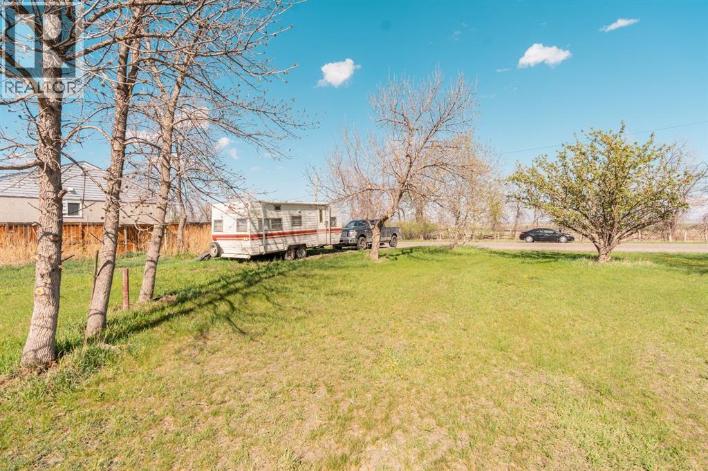 827 2 Street E, Cardston, Alberta  T0K 0K0 - Photo 16 - A2310496