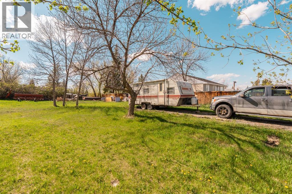827 2 Street E, Cardston, Alberta  T0K 0K0 - Photo 17 - A2310496