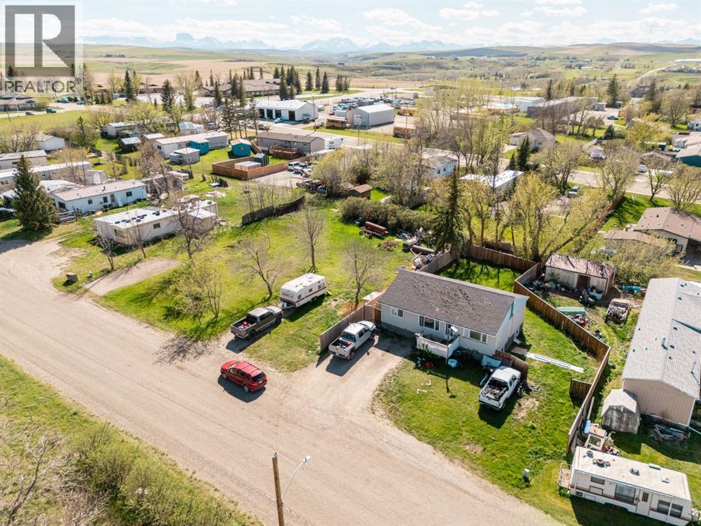 827 2 Street E, Cardston, Alberta  T0K 0K0 - Photo 10 - A2310496