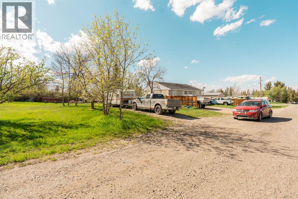 827 2 Street E, Cardston, Alberta  T0K 0K0 - Photo 15 - A2310496