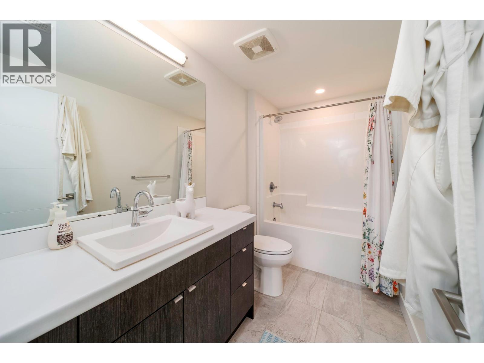 1349 Rocky Point Drive Unit# 2, Kelowna, British Columbia  V1V 0B5 - Photo 38 - 10396427