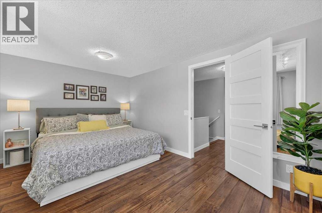39 Midridge Gardens SE, Calgary, Alberta  T2X 1C4 - Photo 18 - A2333974