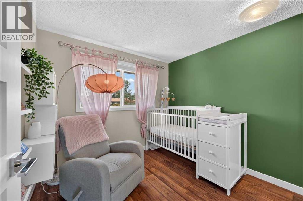 39 Midridge Gardens SE, Calgary, Alberta  T2X 1C4 - Photo 21 - A2333974
