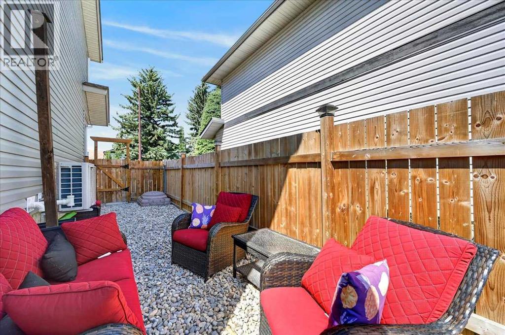 39 Midridge Gardens SE, Calgary, Alberta  T2X 1C4 - Photo 25 - A2333974