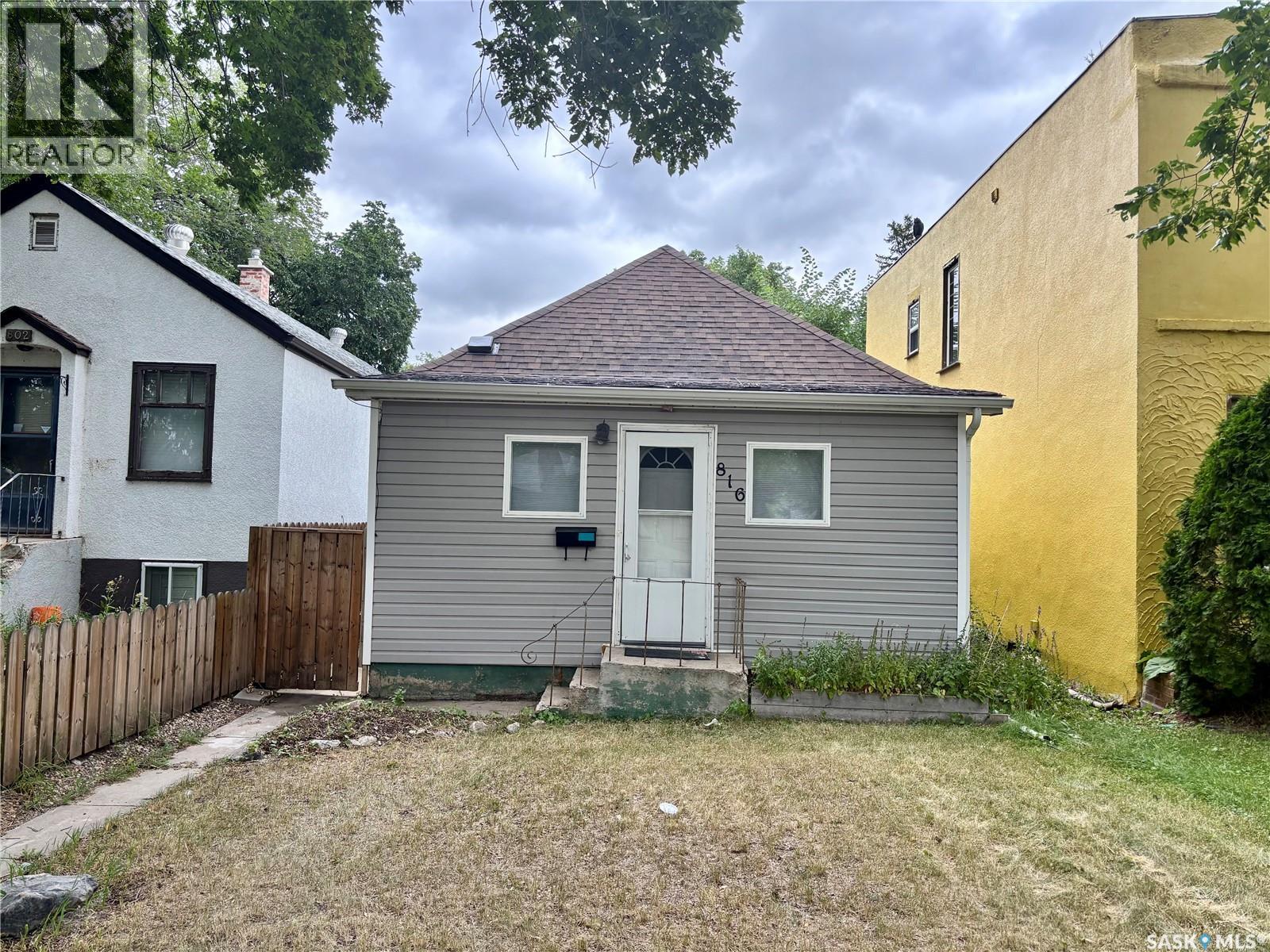 816 I AVENUE S, saskatoon, Saskatchewan