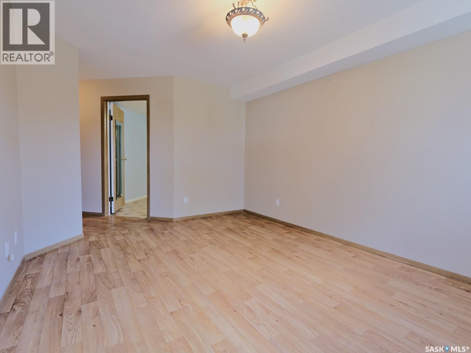 101 114 Third Avenue E, Rosetown, Saskatchewan  S0L 2V0 - Photo 13 - SK044229