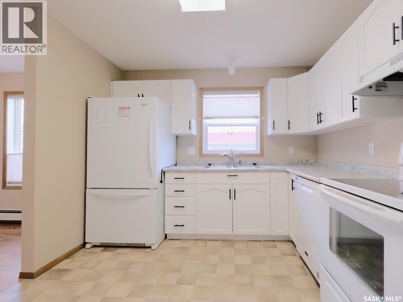 101 114 Third Avenue E, Rosetown, Saskatchewan  S0L 2V0 - Photo 25 - SK044229