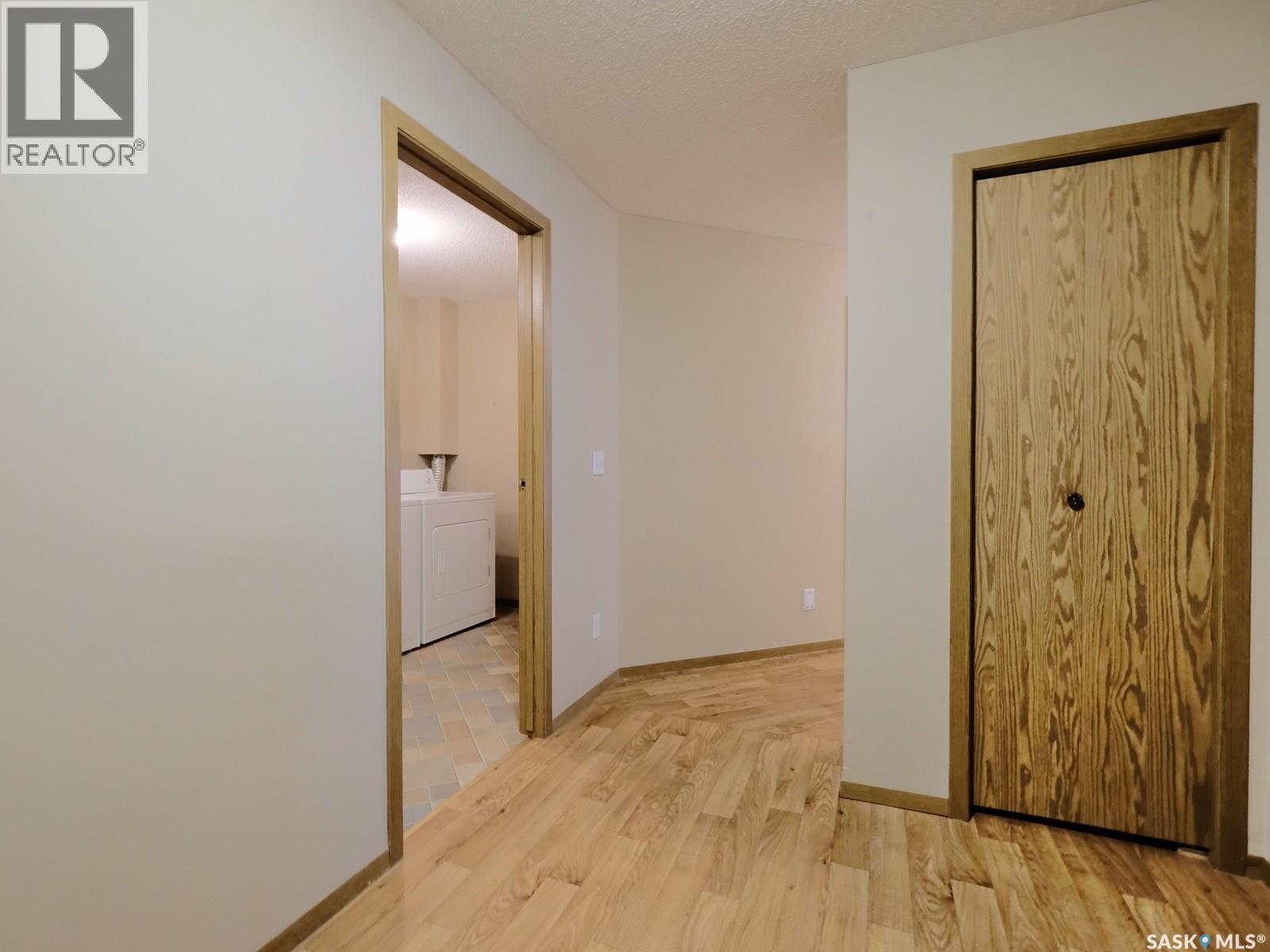 101 114 Third Avenue E, Rosetown, Saskatchewan  S0L 2V0 - Photo 5 - SK044229