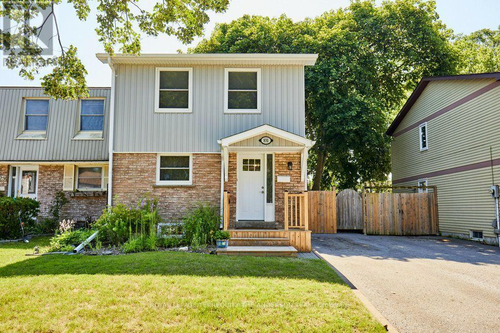 831 Gentry Crescent, Oshawa, Ontario  L1K 1L6 - Photo 3 - E13640470