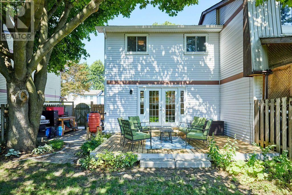 831 Gentry Crescent, Oshawa, Ontario  L1K 1L6 - Photo 8 - E13640470