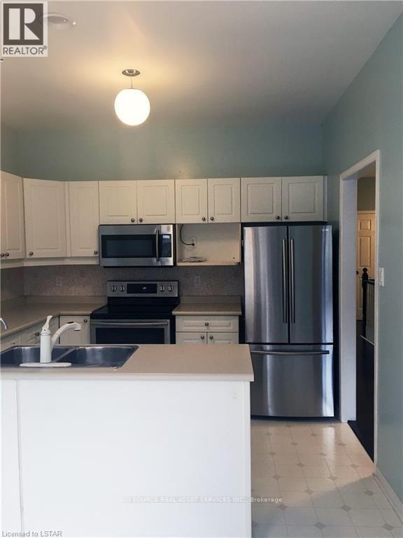 7 - 205 North Centre Road, London North, Ontario N5X 4E2 - Photo 2 - X13517346