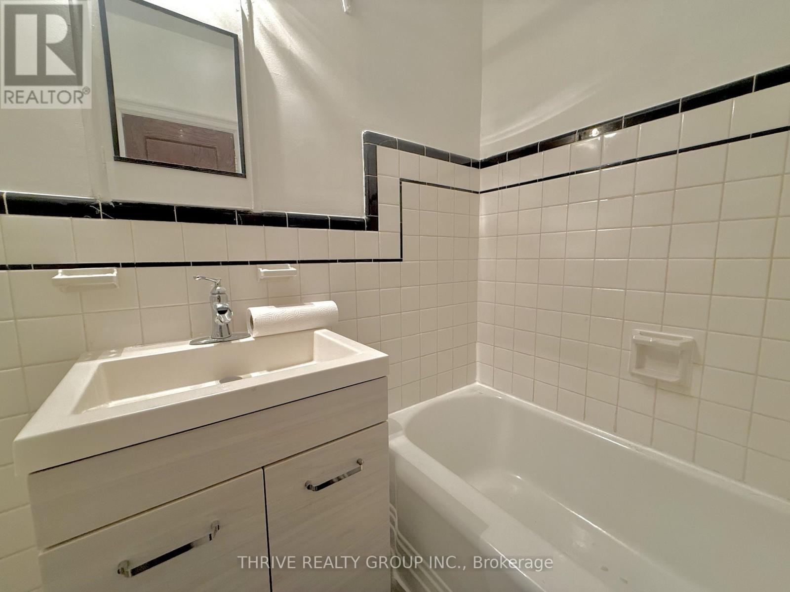 6 - 50 Ridout Street S, London South, Ontario  N6C 3W6 - Photo 5 - X13641342
