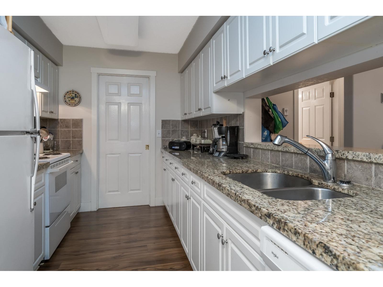 207 13860 70 Avenue, Surrey, British Columbia  V3W 0S1 - Photo 10 - R3150590