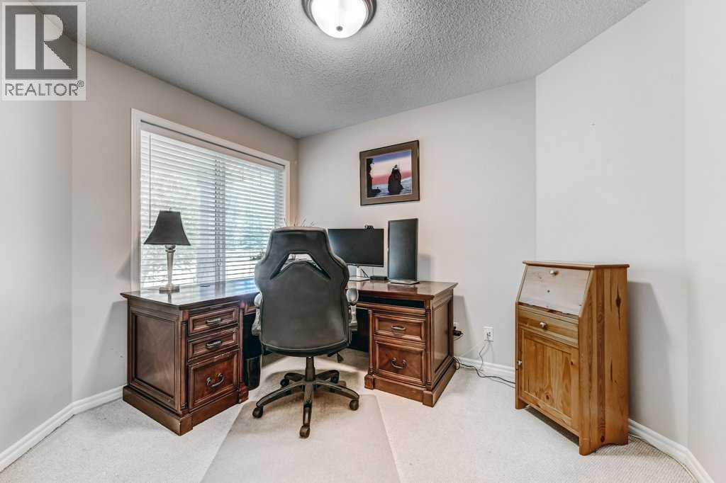11 Cranfield Link SE, Calgary, Alberta  T3M 1H9 - Photo 3 - A2326967