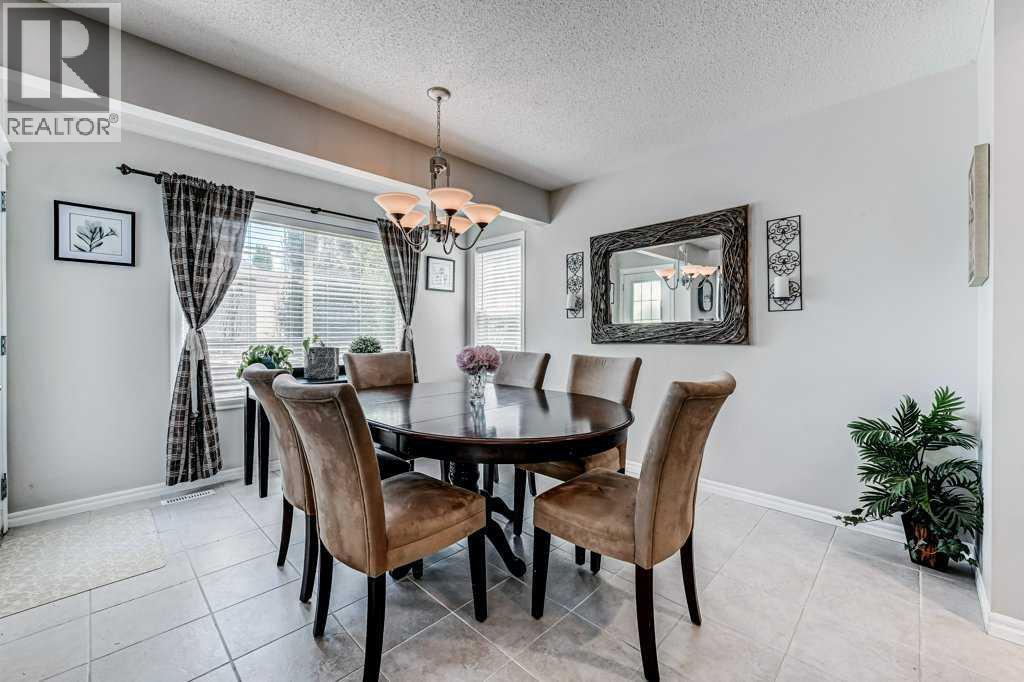 11 Cranfield Link SE, Calgary, Alberta  T3M 1H9 - Photo 7 - A2326967