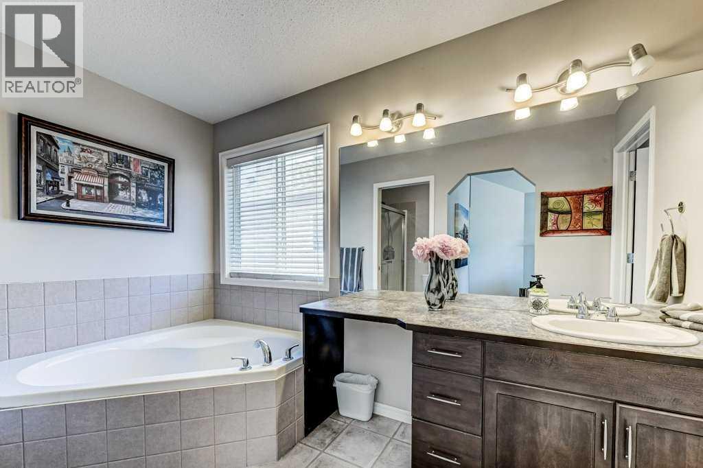 11 Cranfield Link SE, Calgary, Alberta  T3M 1H9 - Photo 14 - A2326967