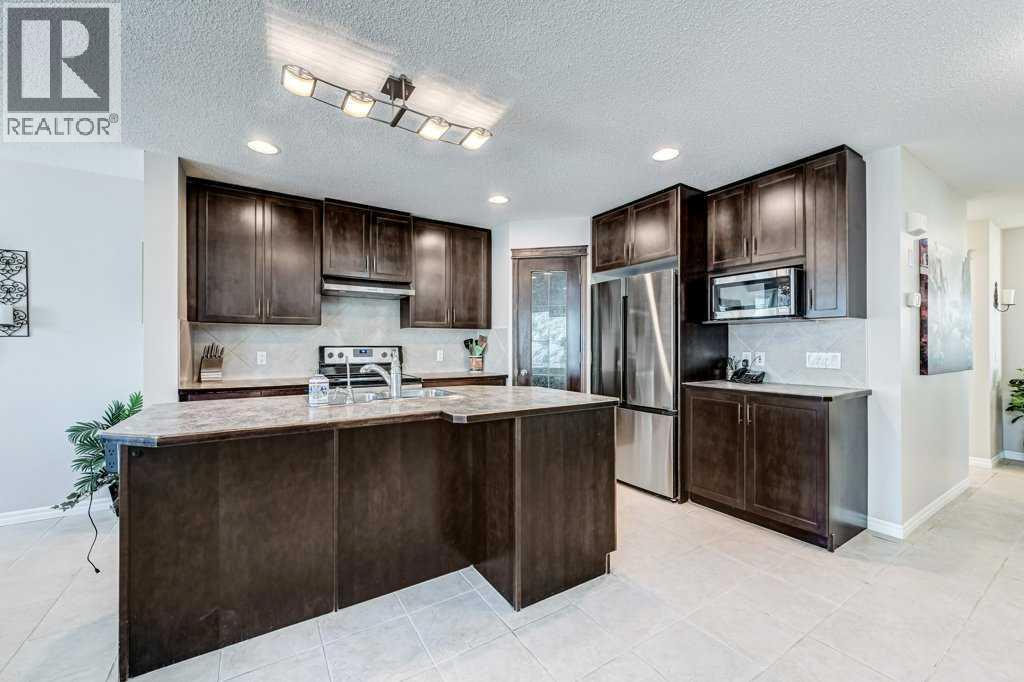 11 Cranfield Link SE, Calgary, Alberta  T3M 1H9 - Photo 5 - A2326967