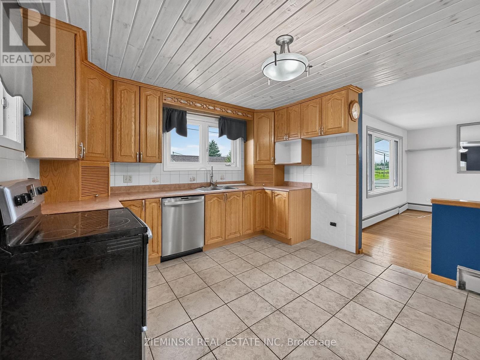 208 Marion Street, Iroquois Falls, Ontario  P0K 1G0 - Photo 4 - T13641360