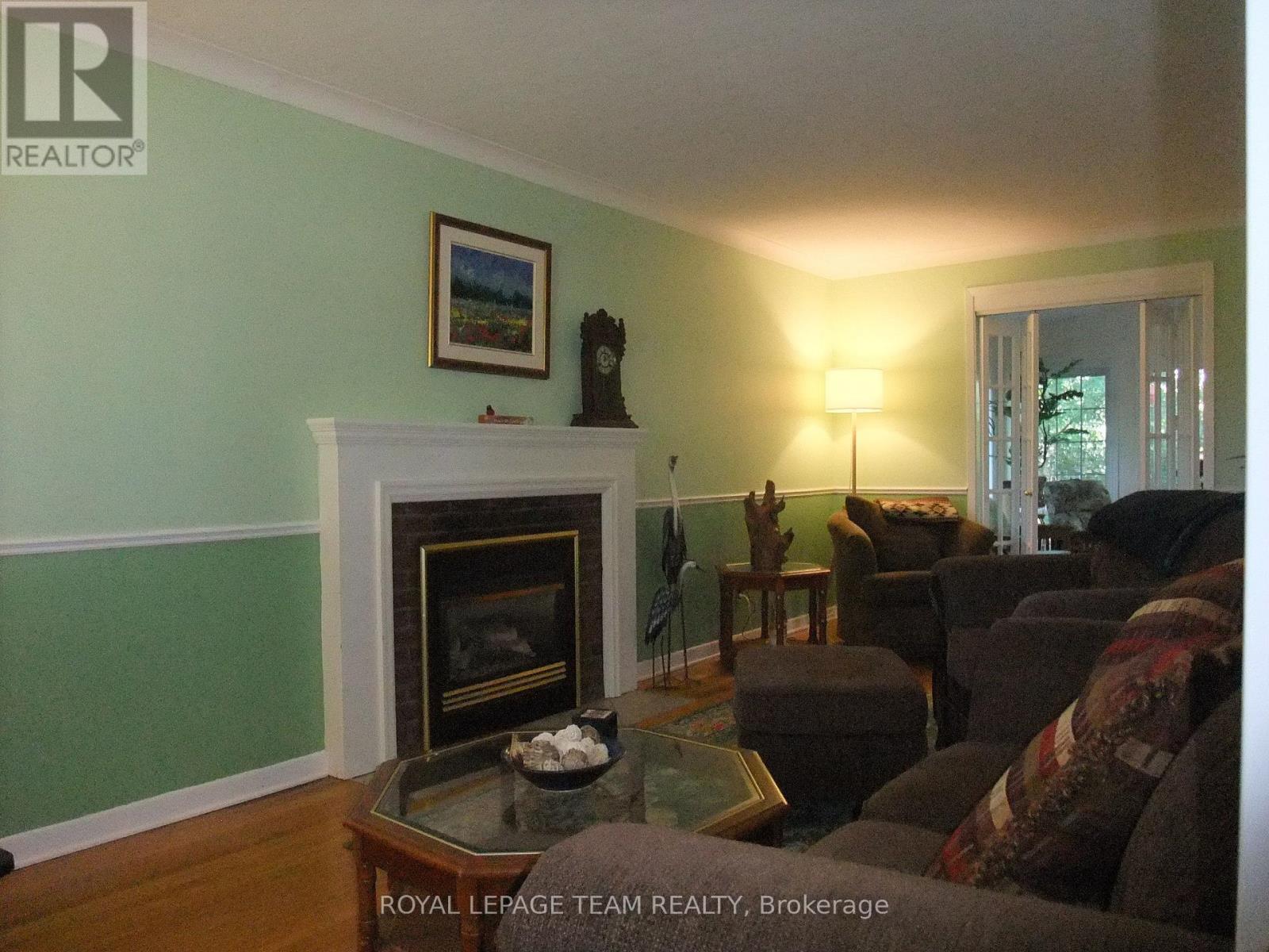 32 Gary Crescent, Arnprior, Ontario  K7S 2R3 - Photo 5 - X13641312