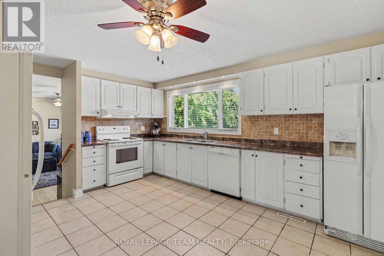 23 Sioux Crescent, Ottawa, Ontario K2H 7E4 - Photo 10 - X13641212