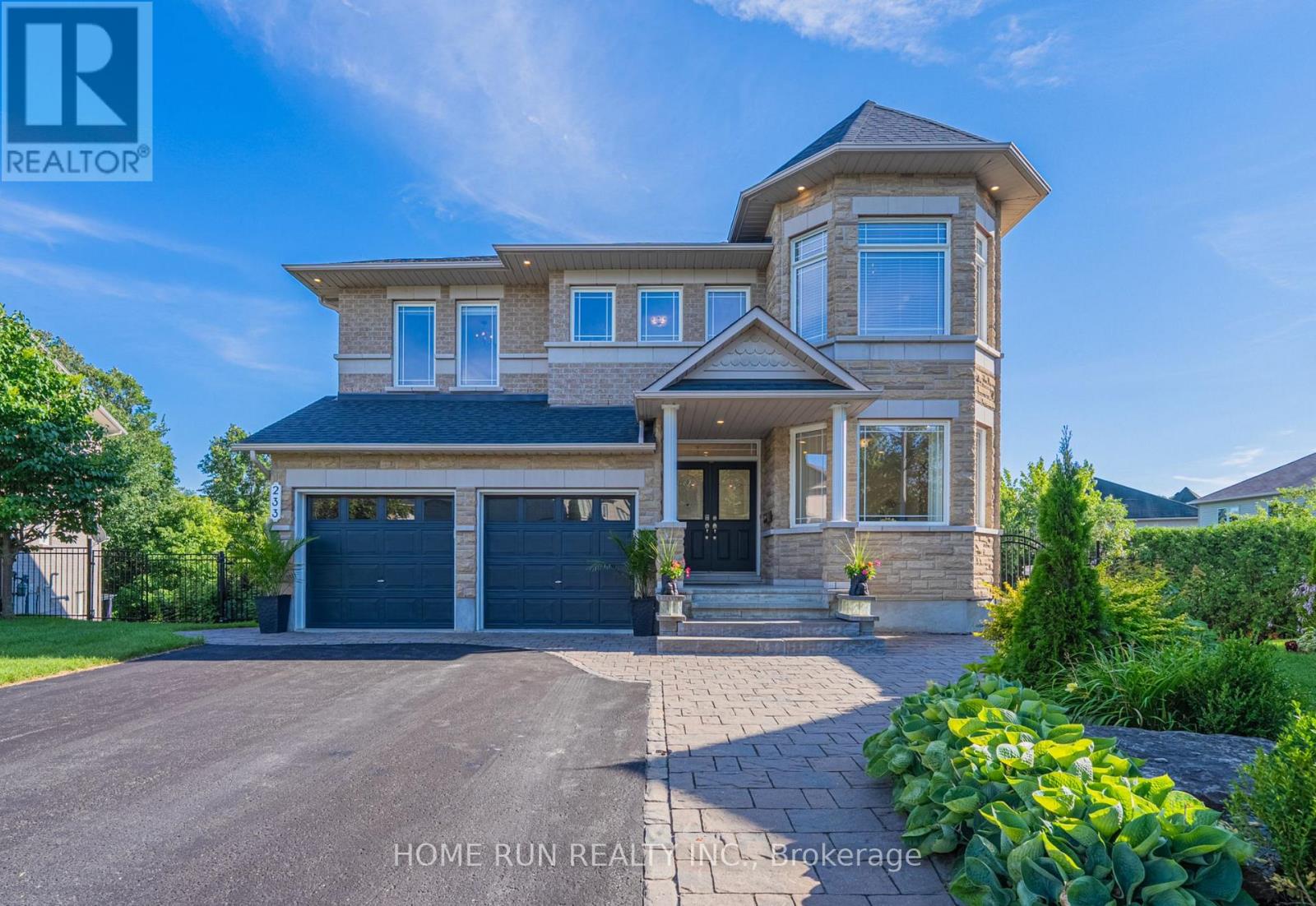 233 MARJAN CRESCENT, Ottawa, Ontario