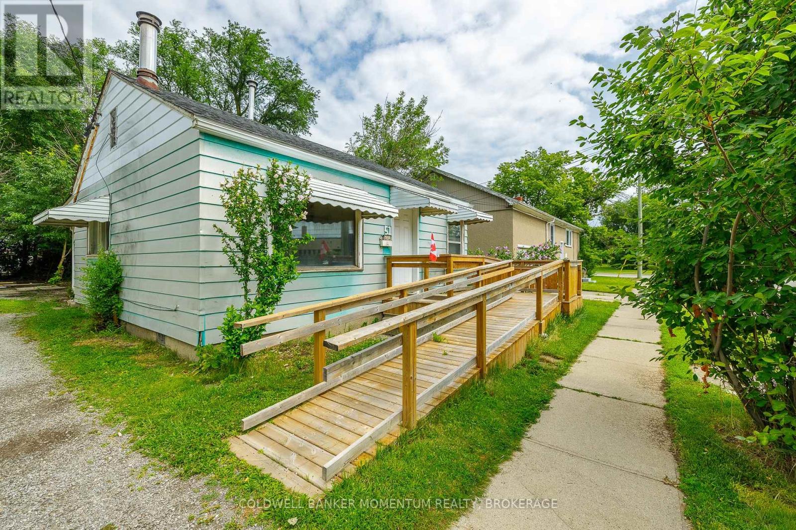 51 Boulton Place, St. Catharines, Ontario  L2M 5L5 - Photo 1 - X13641234