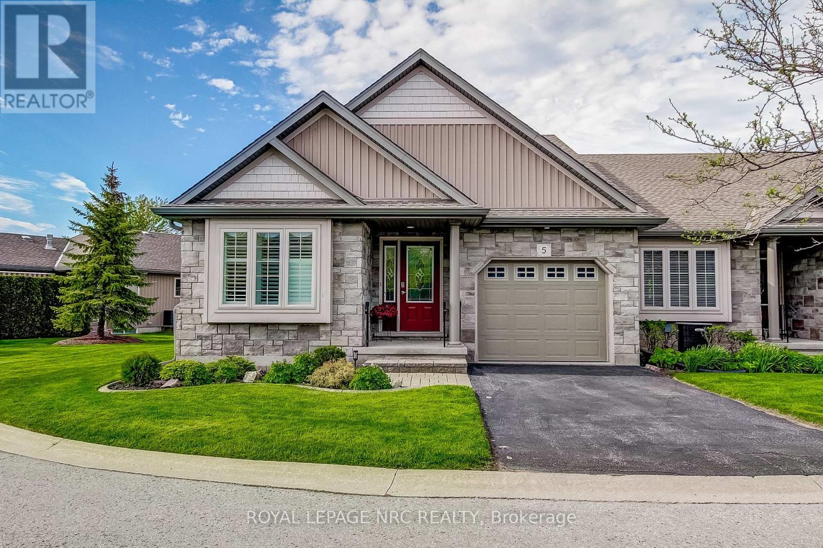5 Rose Glen Crescent, Niagara-On-The-Lake, Ontario  L0S 1J0 - Photo 1 - X13641358