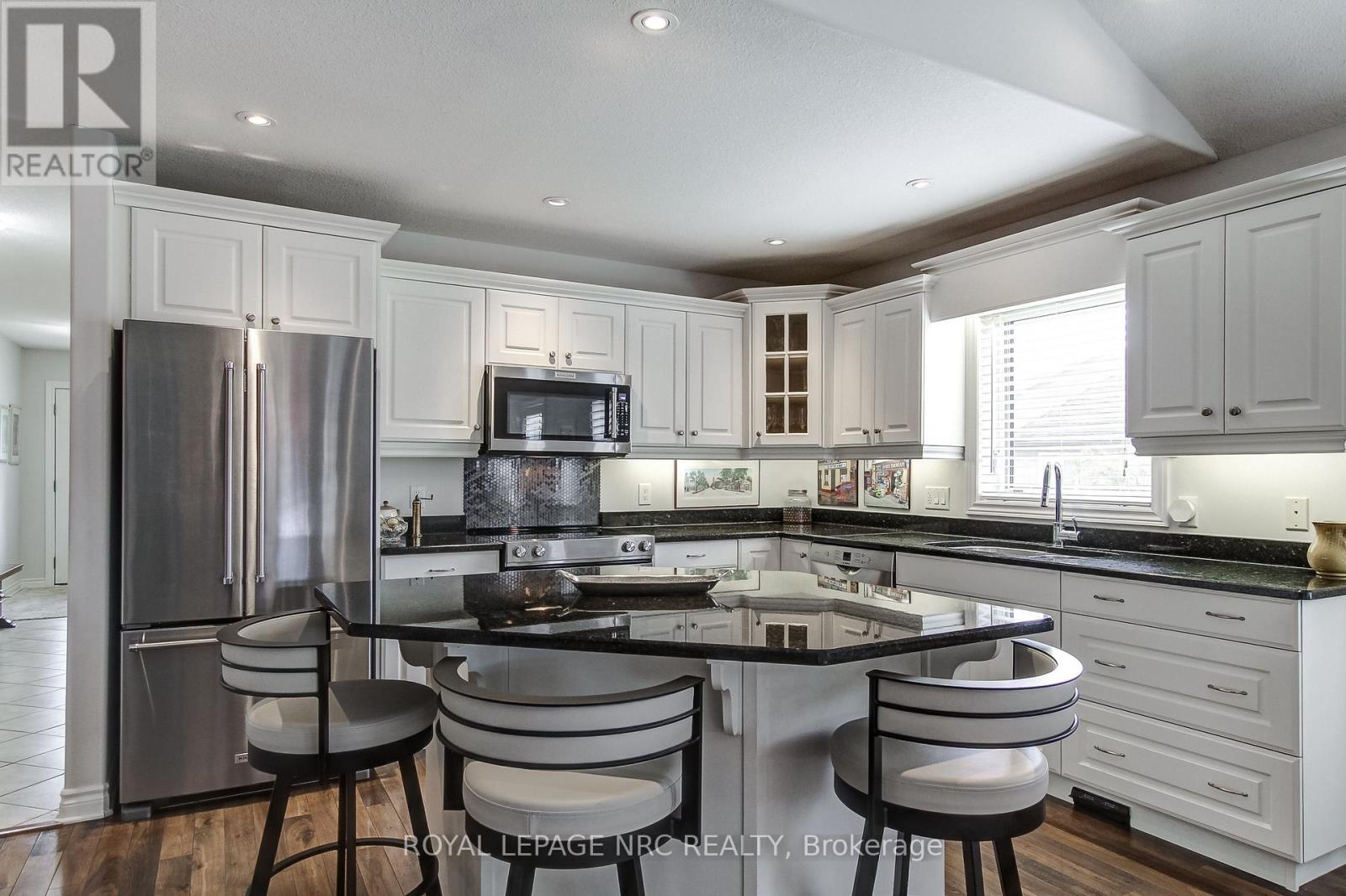5 Rose Glen Crescent, Niagara-On-The-Lake, Ontario  L0S 1J0 - Photo 11 - X13641358