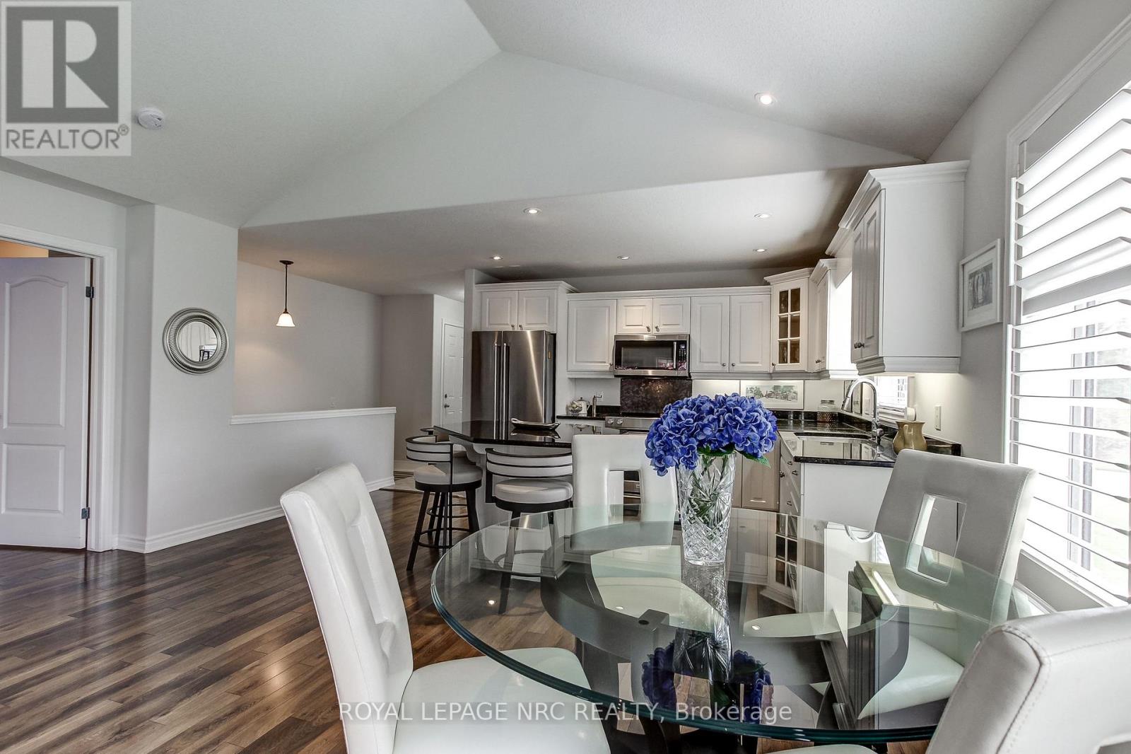 5 Rose Glen Crescent, Niagara-On-The-Lake, Ontario  L0S 1J0 - Photo 14 - X13641358