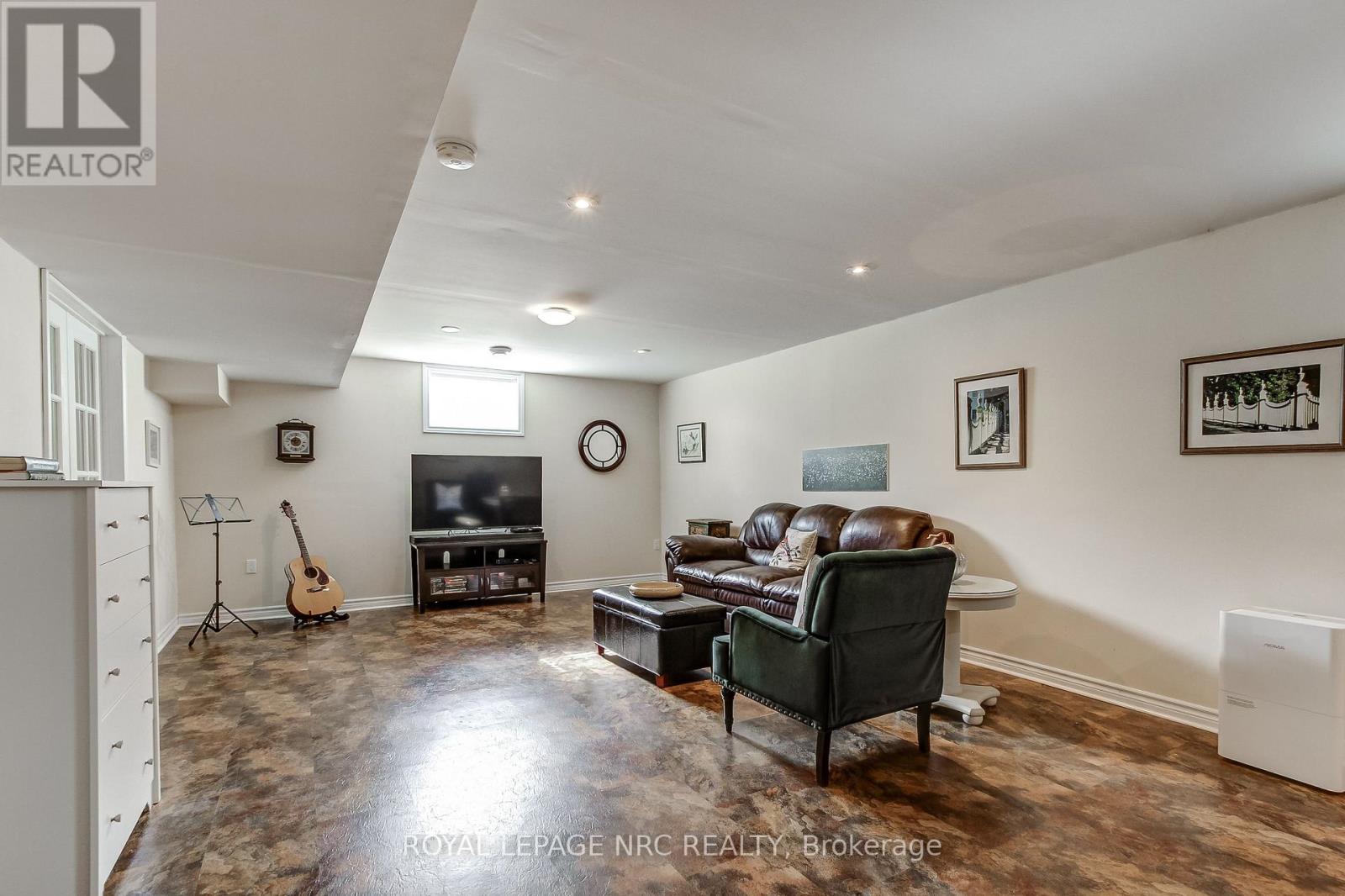 5 Rose Glen Crescent, Niagara-On-The-Lake, Ontario  L0S 1J0 - Photo 25 - X13641358