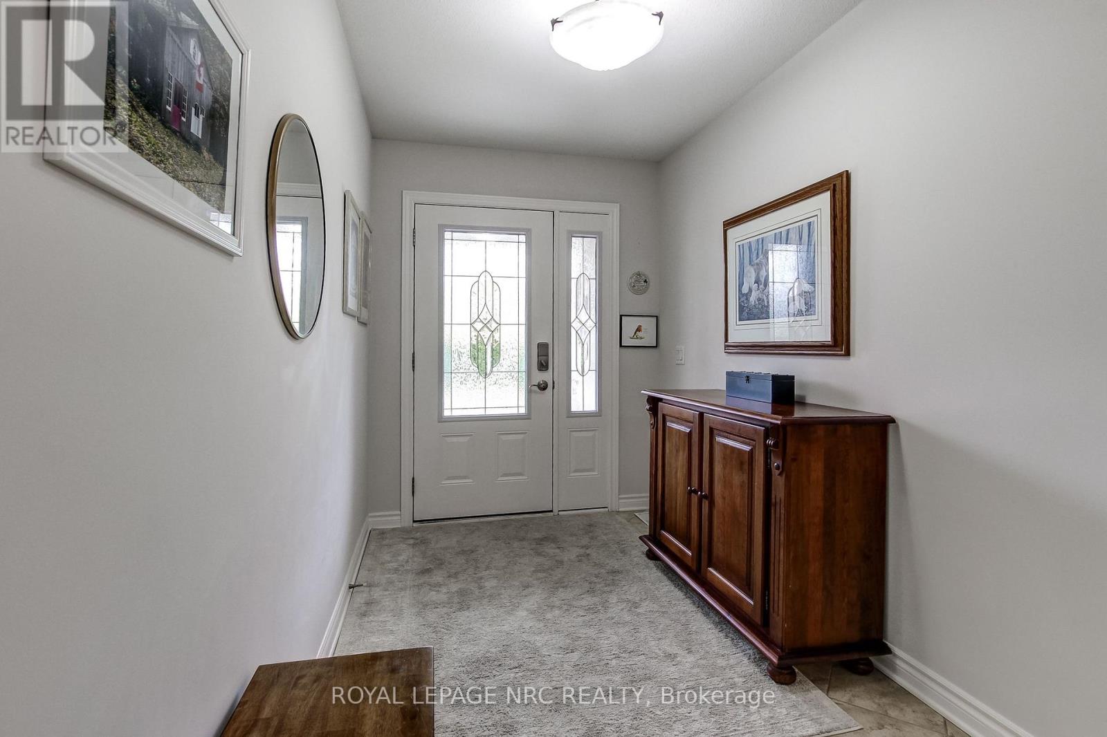 5 Rose Glen Crescent, Niagara-On-The-Lake, Ontario  L0S 1J0 - Photo 4 - X13641358