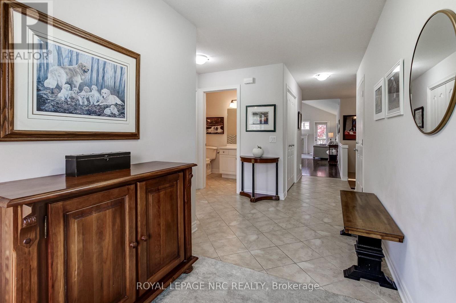5 Rose Glen Crescent, Niagara-On-The-Lake, Ontario  L0S 1J0 - Photo 5 - X13641358