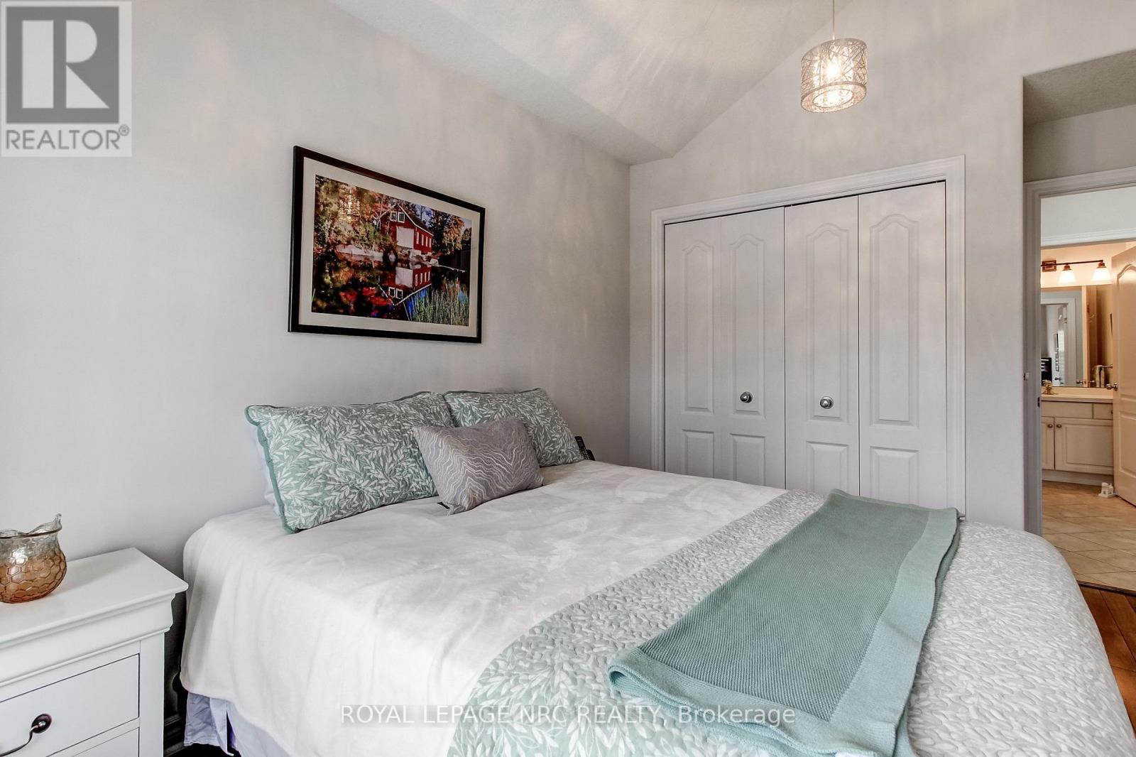5 Rose Glen Crescent, Niagara-On-The-Lake, Ontario  L0S 1J0 - Photo 7 - X13641358