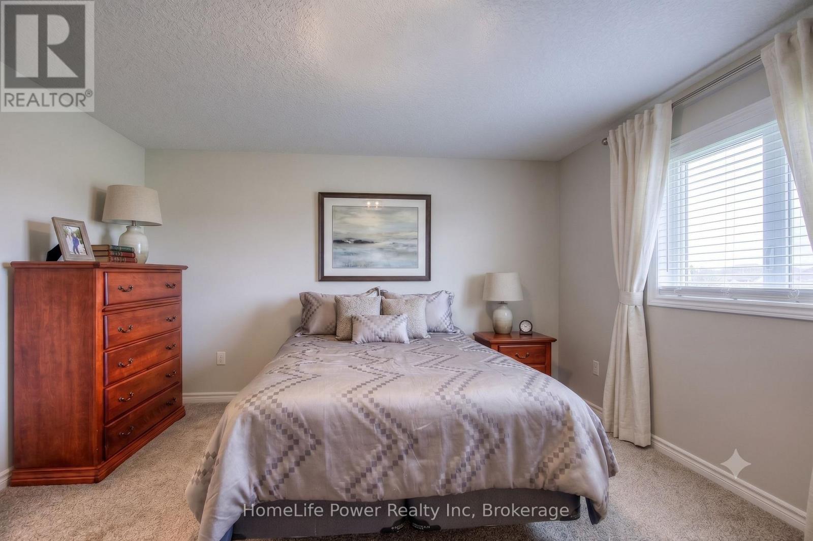 1365 Calais Drive, Woodstock, Ontario N4T 0L8 - Photo 21 - X13475702