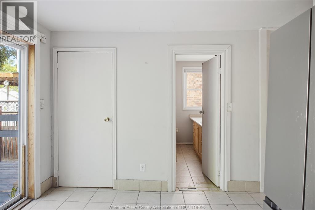 977 Gladstone, Windsor, Ontario  N9A 2R5 - Photo 14 - 26018964