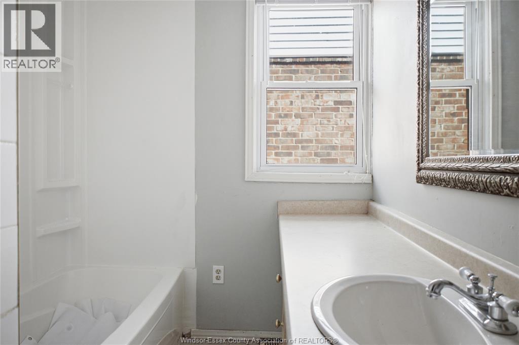 977 Gladstone, Windsor, Ontario  N9A 2R5 - Photo 16 - 26018964