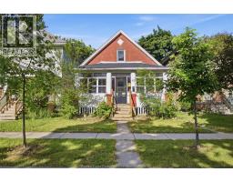 977 GLADSTONE, Windsor, Ontario