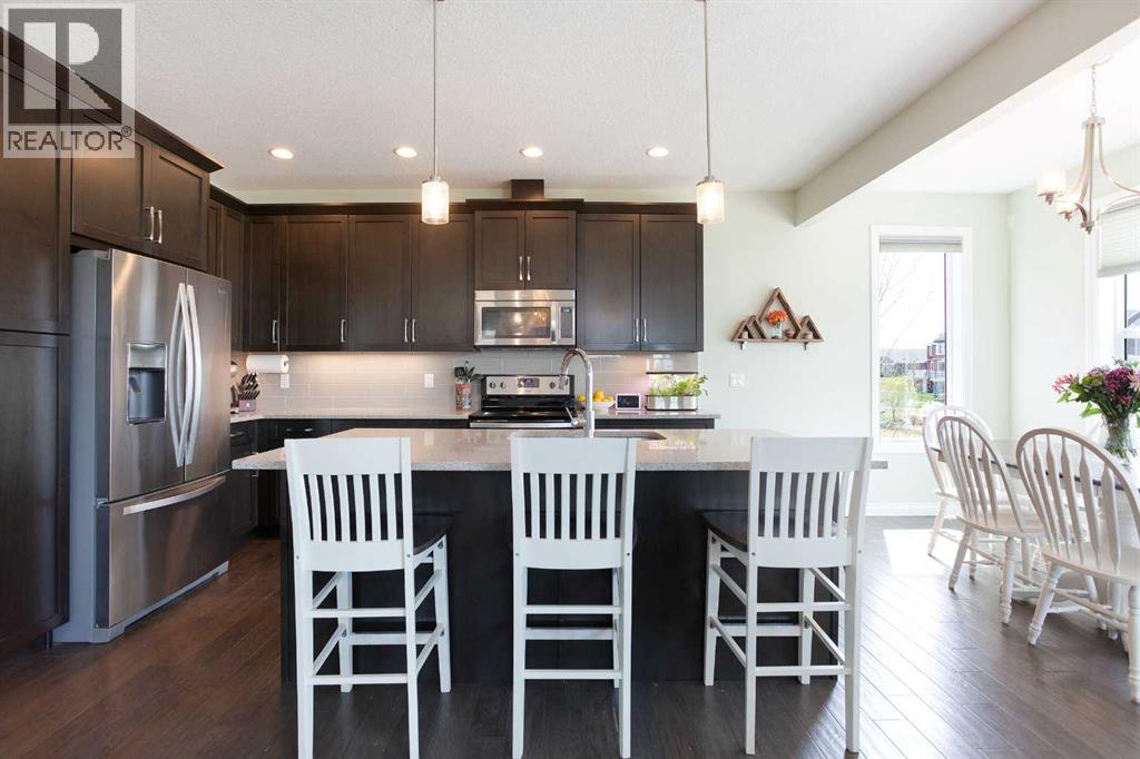 87 Baywater Rise SW, Airdrie, Alberta  T4B 3V3 - Photo 6 - A2334430