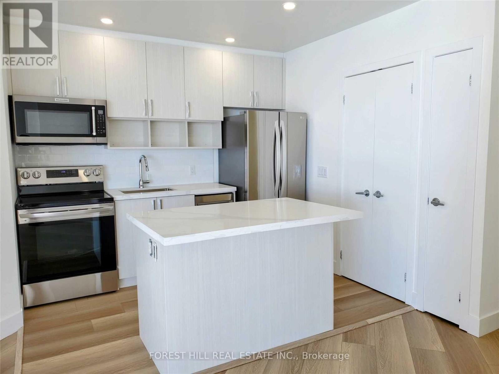 3409 - 8 York Street, Toronto, Ontario  M5J 2Y2 - Photo 3 - C13641108