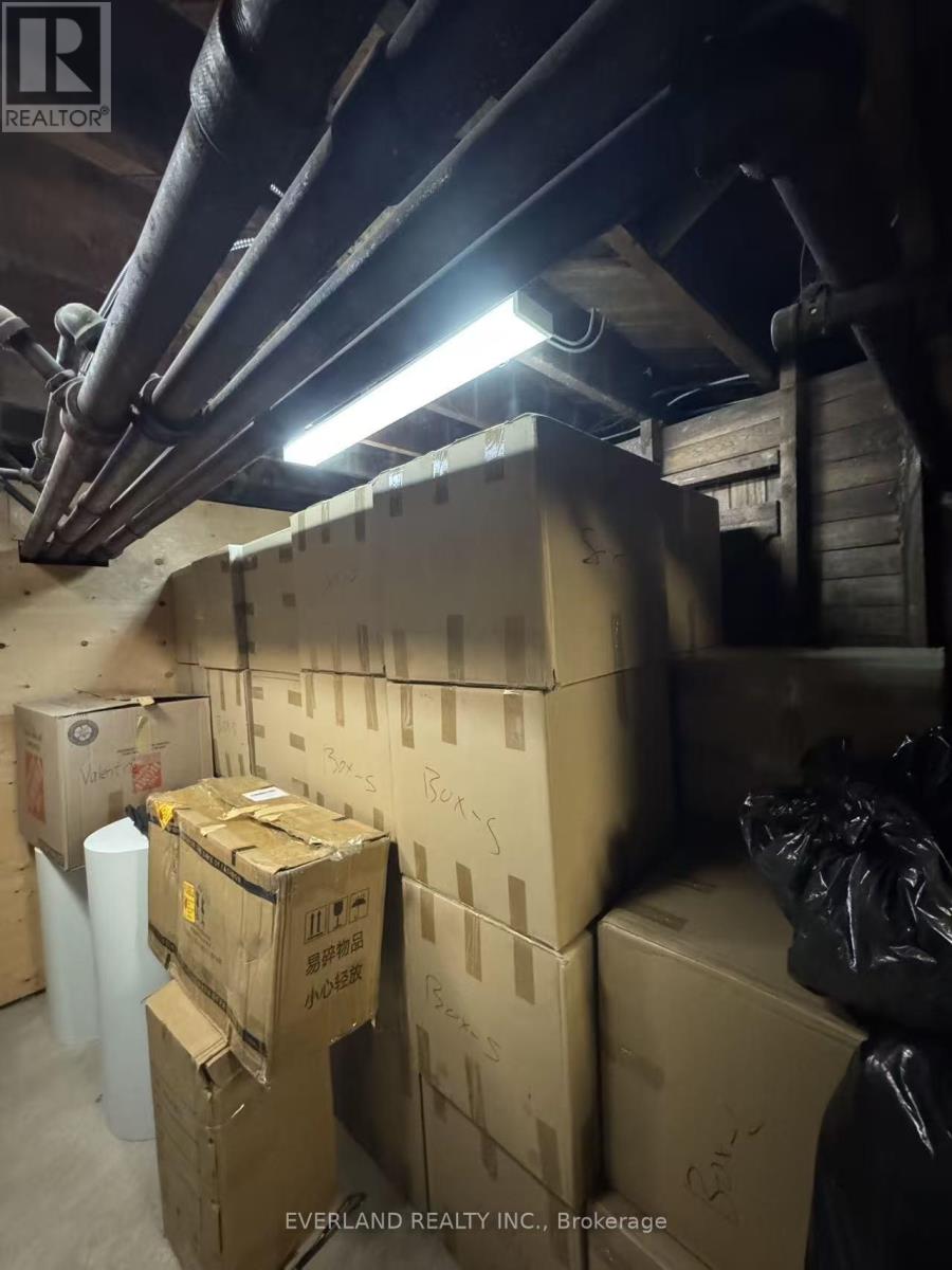 2515 Yonge Street, Toronto, Ontario  M4P 2H9 - Photo 14 - C13641190