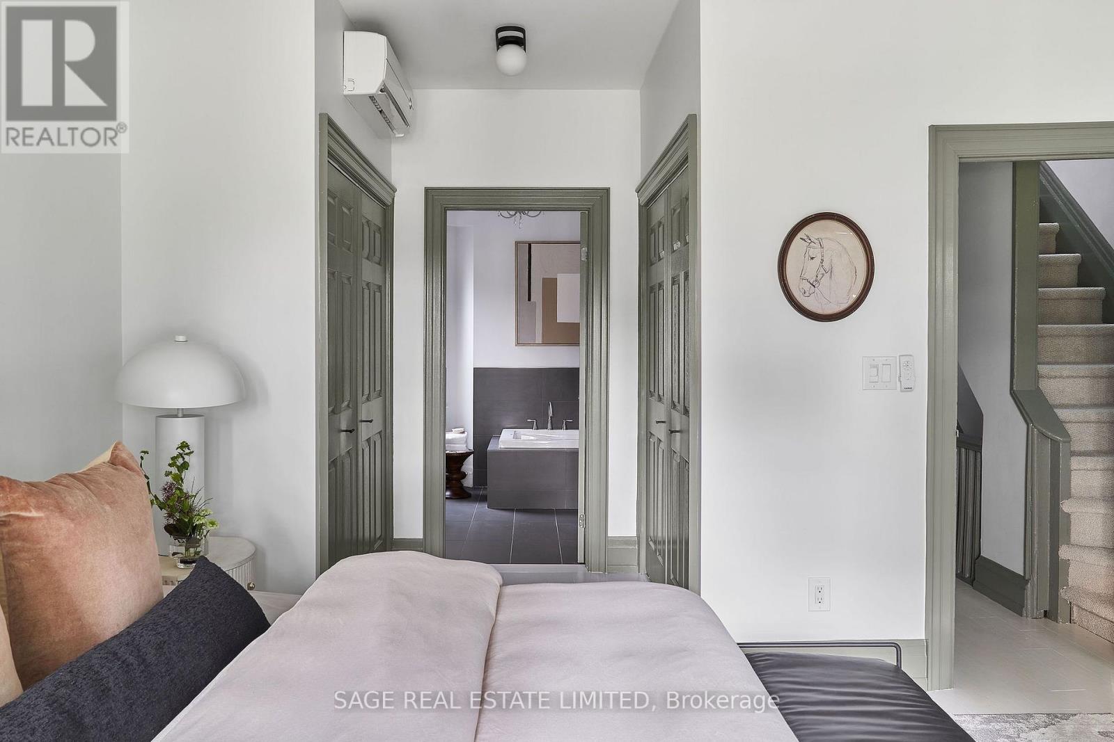 115 Gore Vale Avenue, Toronto, Ontario  M6J 2R5 - Photo 15 - C13641354