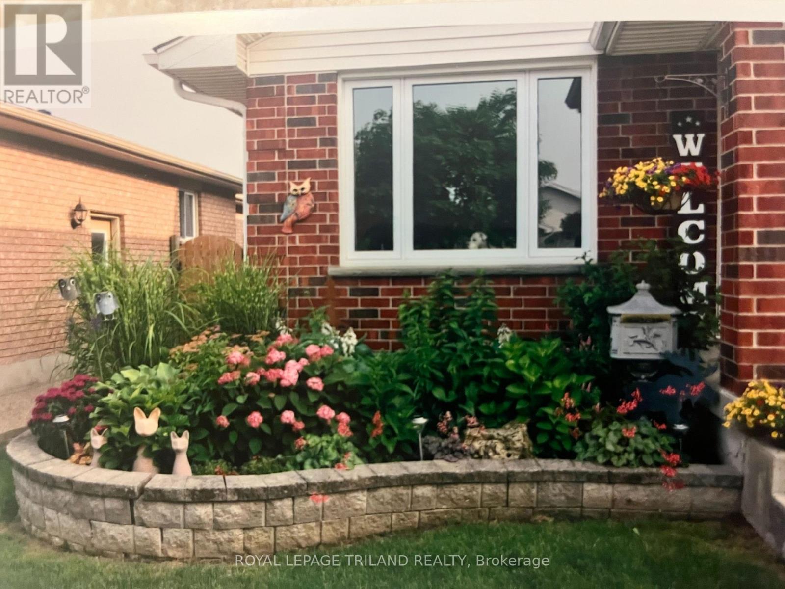 252 Josselyn Drive, London South, Ontario  N6E 3S5 - Photo 2 - X13439916