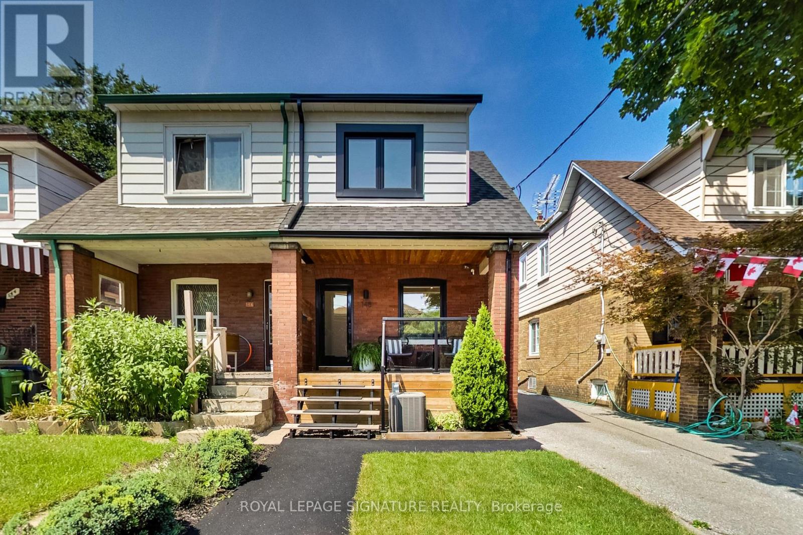 <div class="slider-price">$999,900</div><p>148 Mortimer Avenue, Toronto, Ontario</p>