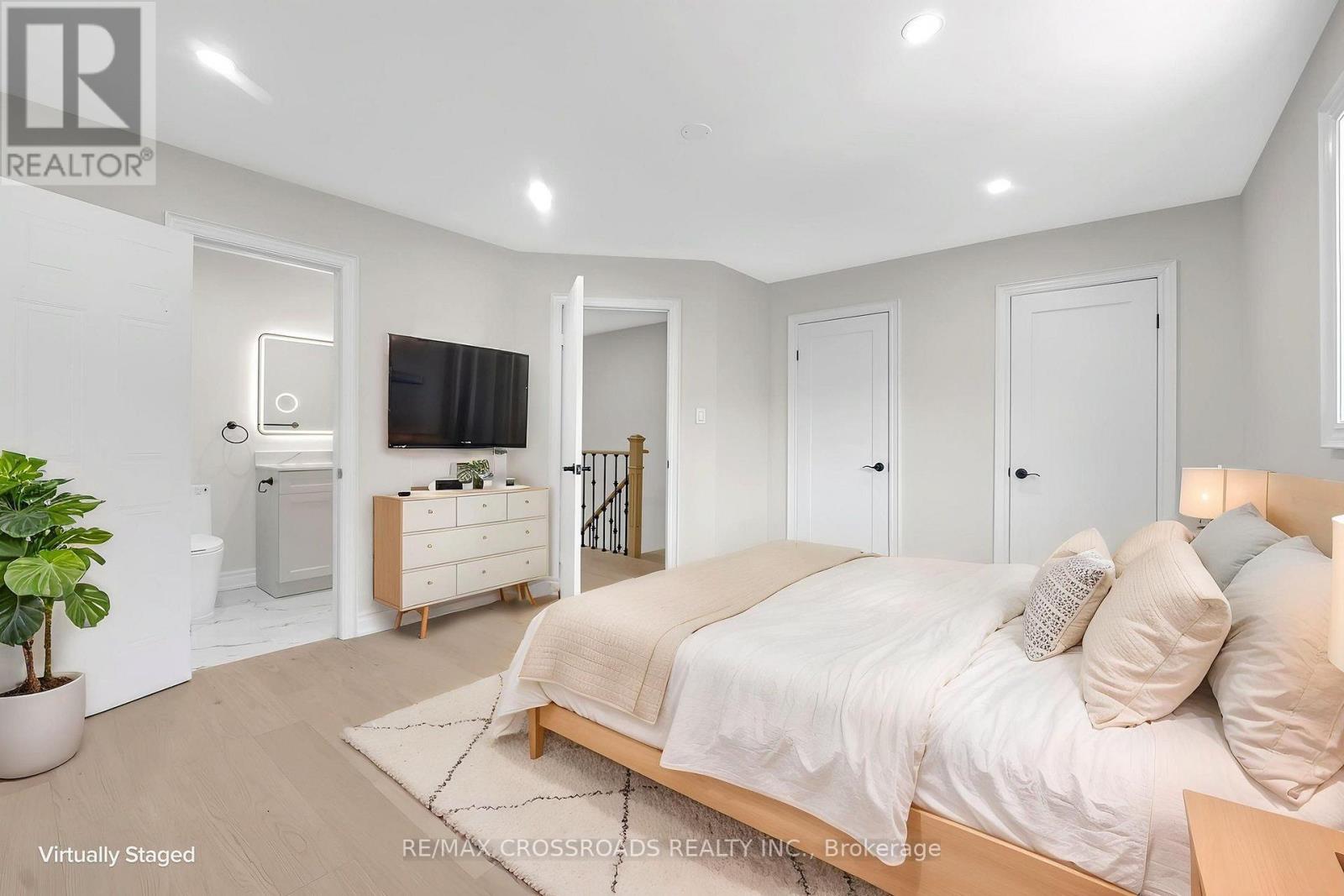 321 Sparrow Circle, Pickering, Ontario  L1V 6Y3 - Photo 19 - E13641142