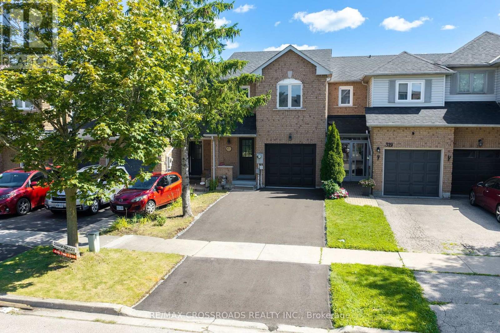 321 Sparrow Circle, Pickering, Ontario  L1V 6Y3 - Photo 2 - E13641142