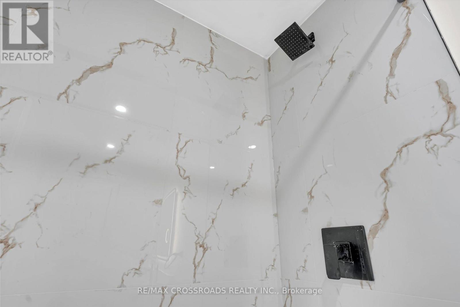 321 Sparrow Circle, Pickering, Ontario  L1V 6Y3 - Photo 22 - E13641142