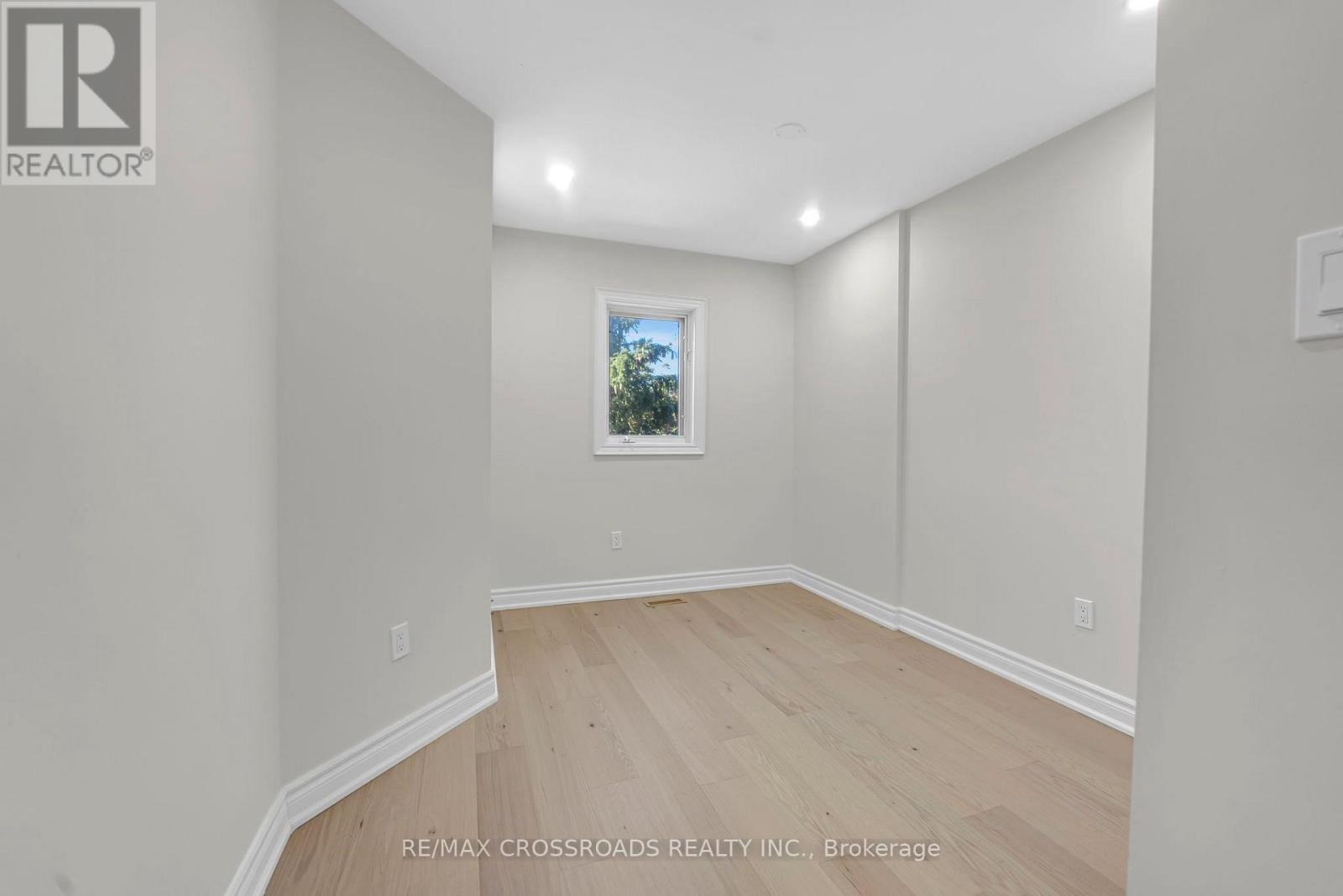 321 Sparrow Circle, Pickering, Ontario  L1V 6Y3 - Photo 24 - E13641142