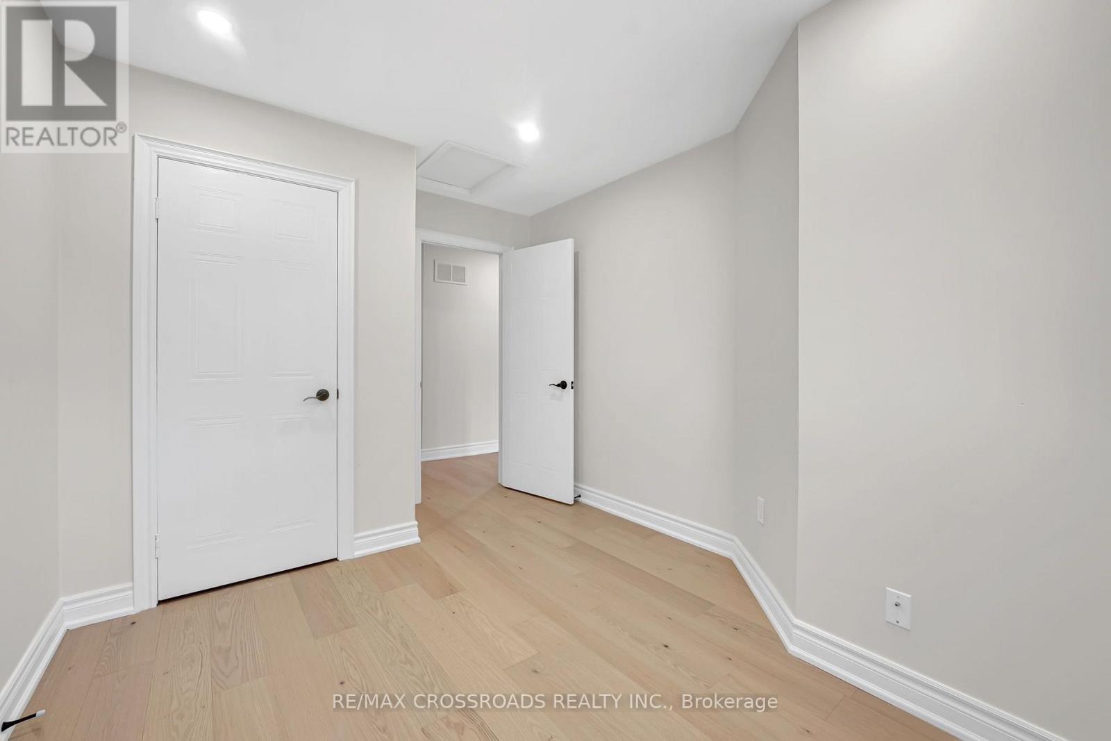 321 Sparrow Circle, Pickering, Ontario  L1V 6Y3 - Photo 26 - E13641142